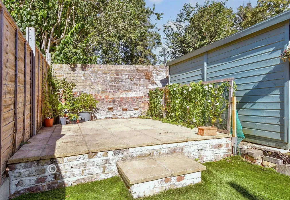 Rear Garden - High Street, Farningham, Dartford, Kent - Wards of Kent