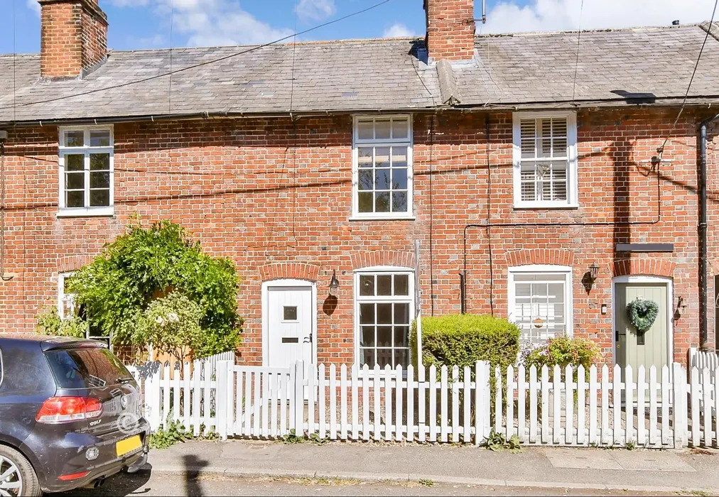 External (Web) - The Street, Newnham, Kent - Wards of Kent