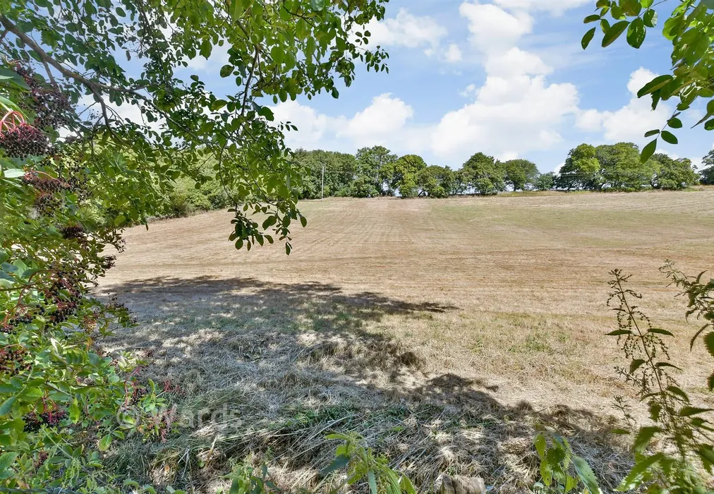 Views To Rear - The Street, Newnham, Kent - Wards of Kent