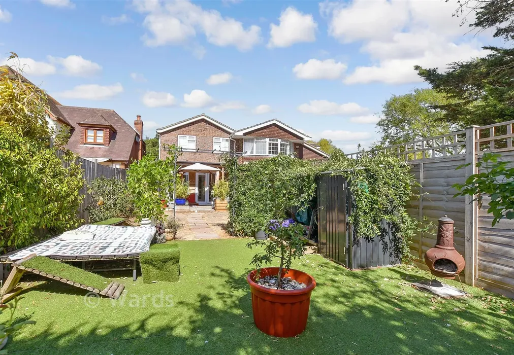 Rear Garden - Dymchurch Road, Hythe, Kent - Wards of Kent