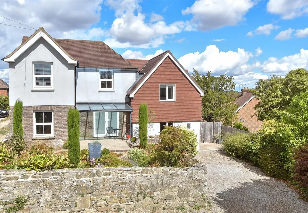 External (Web) - North Mead, Petworth, West Sussex - Wards of Kent