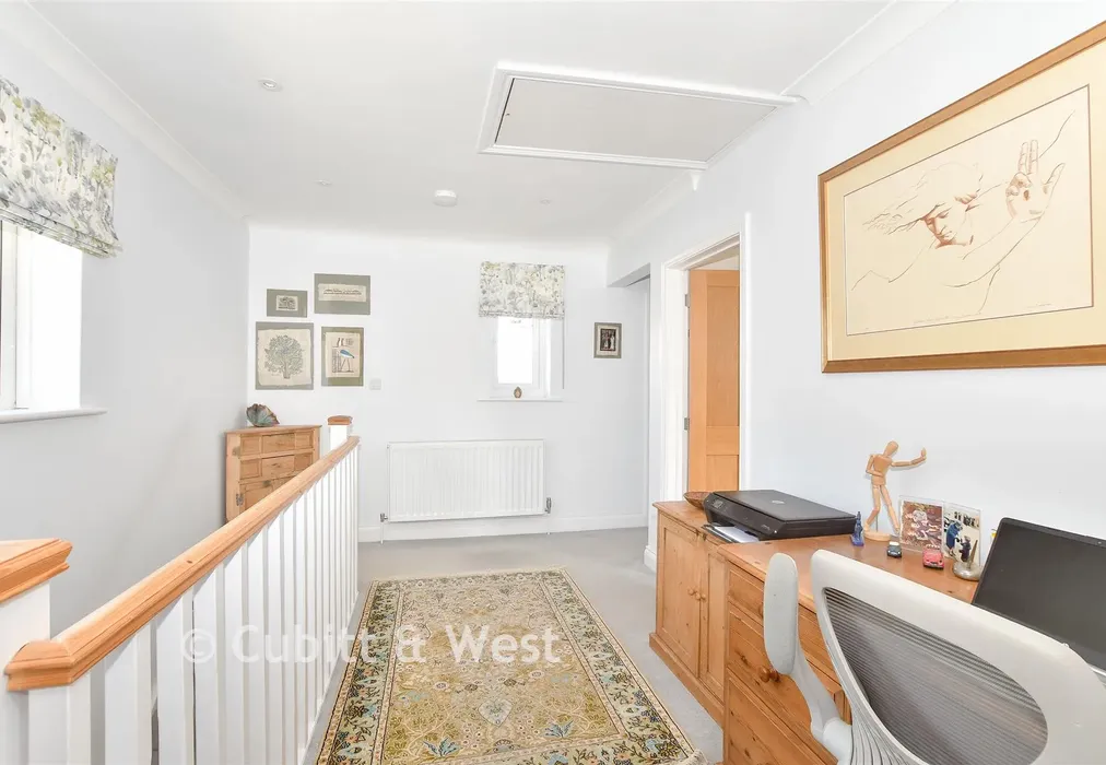Landing - North Mead, Petworth, West Sussex - Wards of Kent