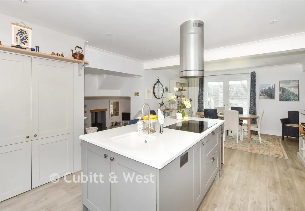 Kitchen/Diner - North Mead, Petworth, West Sussex - Wards of Kent