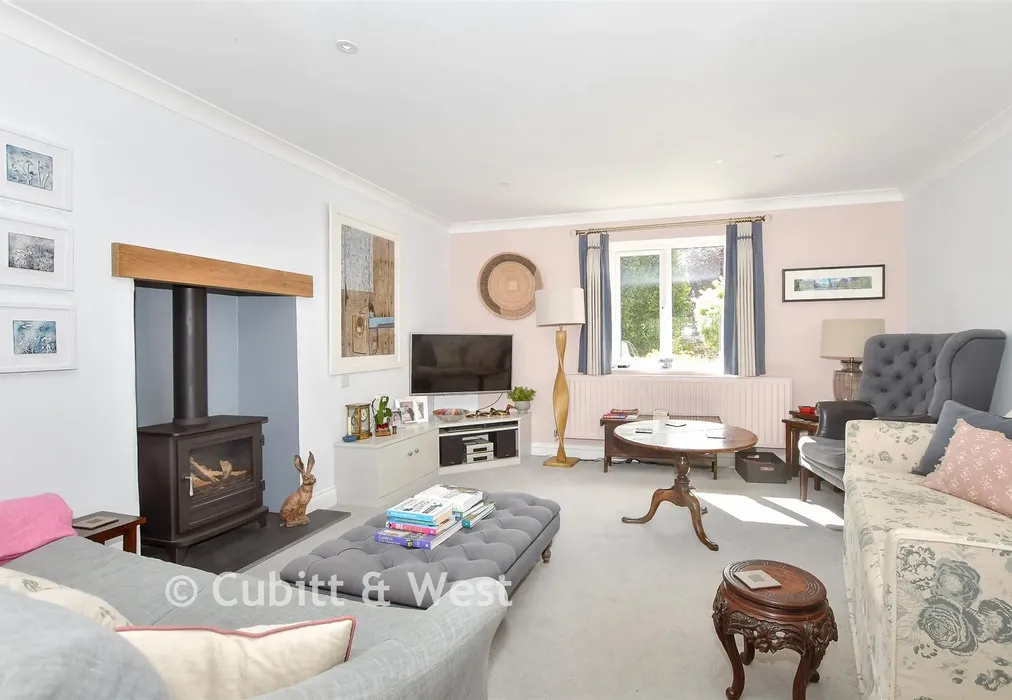 Lounge - North Mead, Petworth, West Sussex - Wards of Kent