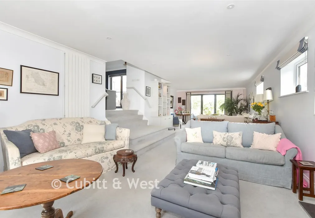 Lounge - North Mead, Petworth, West Sussex - Wards of Kent