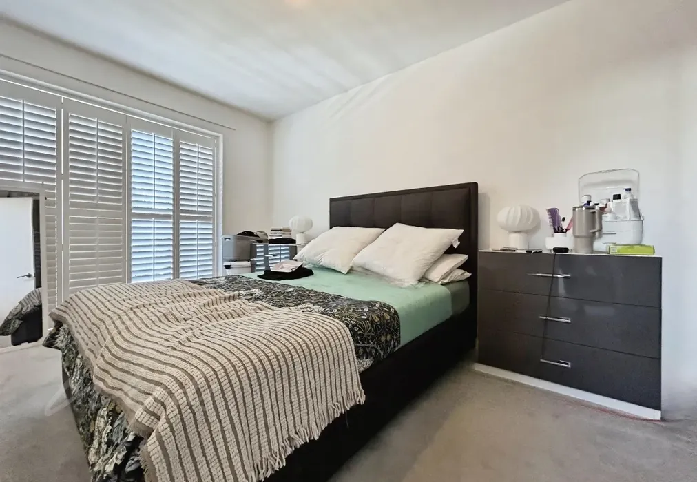 bed 1 - Bluebell Walk Tunbridge Wells TN2 - Wards of Kent