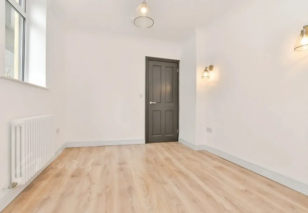 Minnis 156 bed 2 use - Minnis Road Birchington CT7 - Wards of Kent