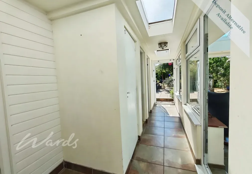 Hallway - Rectory Road Deal CT14 - Wards of Kent