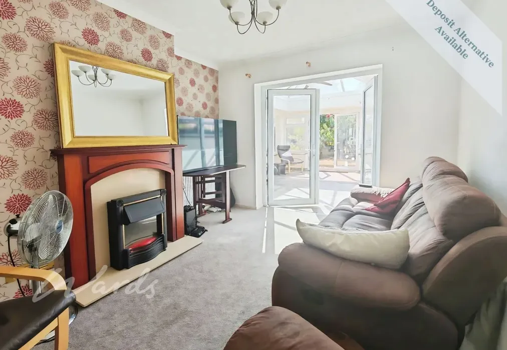 Living room - Rectory Road Deal CT14 - Wards of Kent