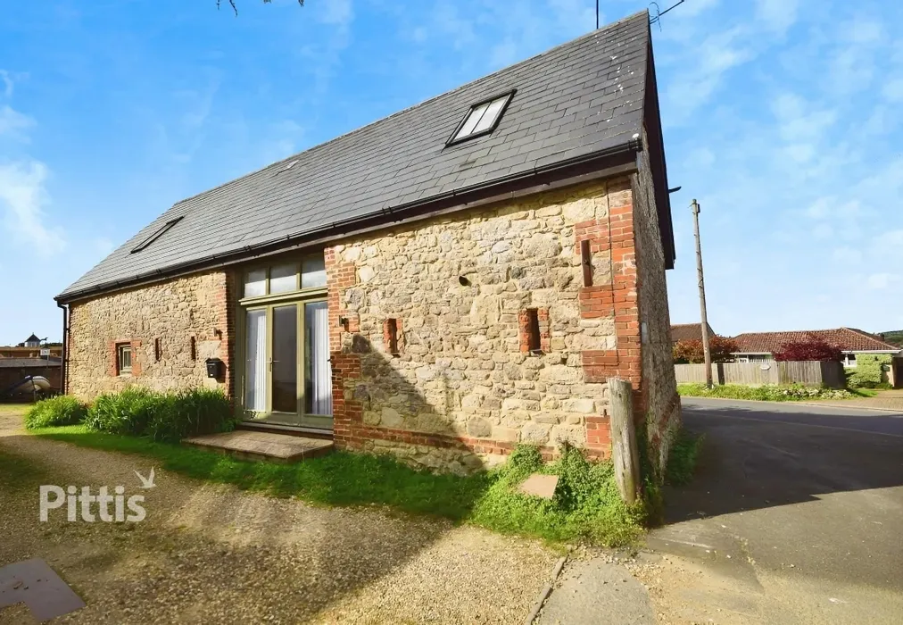  - Church Road Havenstreet PO33 - Wards of Kent