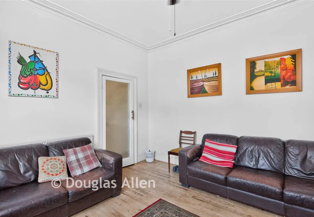 Lounge - Colenso Road, Ilford, Essex - Wards of Kent