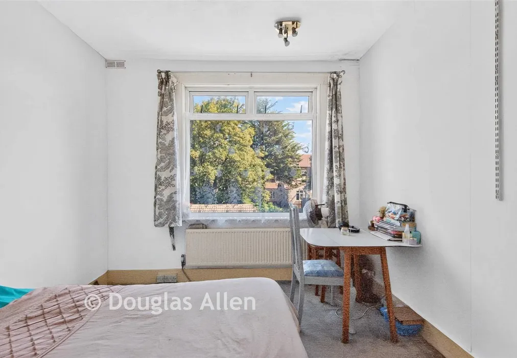 Bedroom 4 - Colenso Road, Ilford, Essex - Wards of Kent
