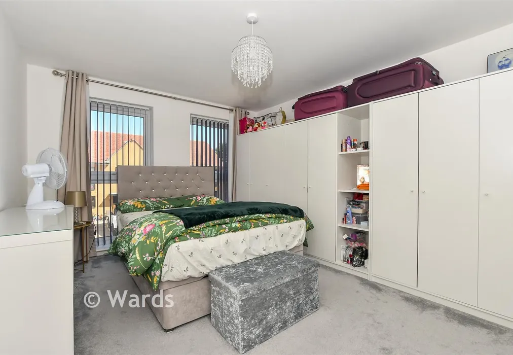 Bedroom 1 - Brickearth Mews, Faversham, Kent - Wards of Kent