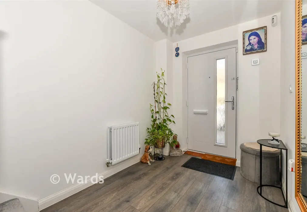 Entrance Hall - Brickearth Mews, Faversham, Kent - Wards of Kent