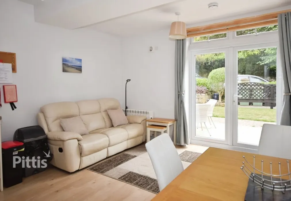 - 2 Crescent Road Shanklin PO37 - Wards of Kent