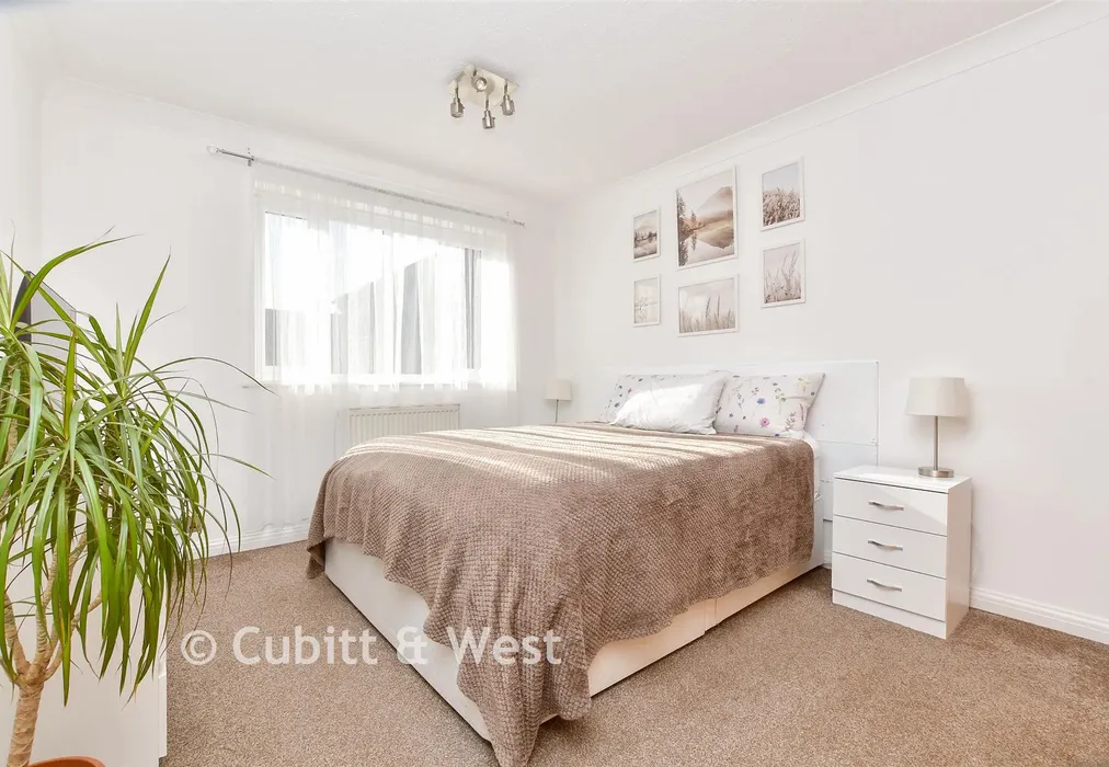 Bedroom - Kirk Rise, Sutton, Surrey - Wards of Kent