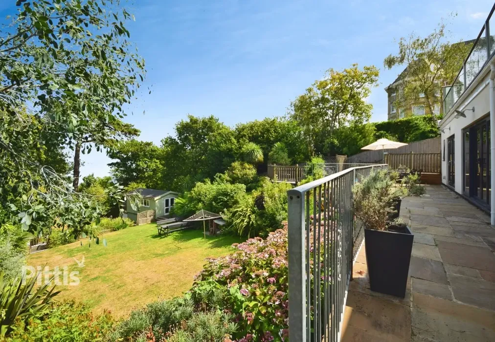  - Luccombe Road Shanklin PO37 - Wards of Kent