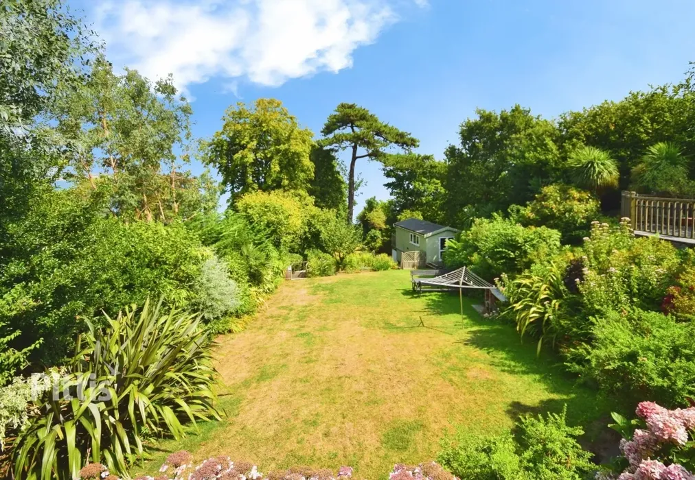  - Luccombe Road Shanklin PO37 - Wards of Kent