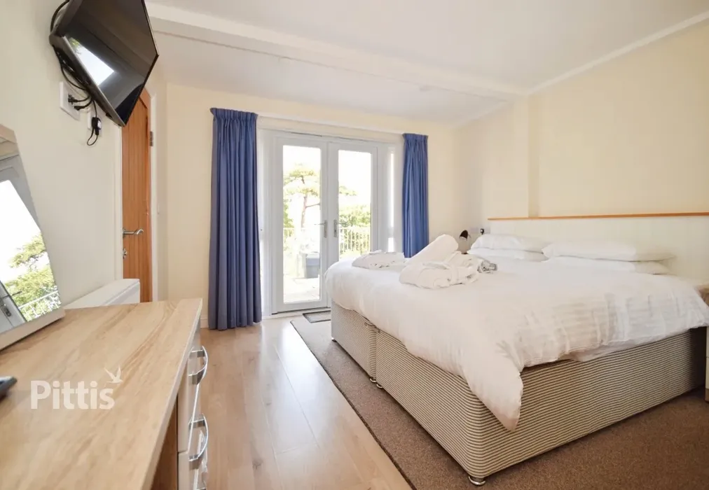  - Luccombe Road Shanklin PO37 - Wards of Kent