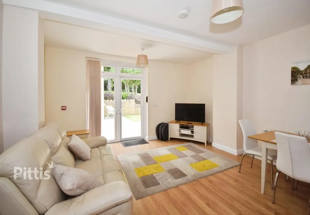  - 2 Crescent Road Shanklin PO37 - Wards of Kent