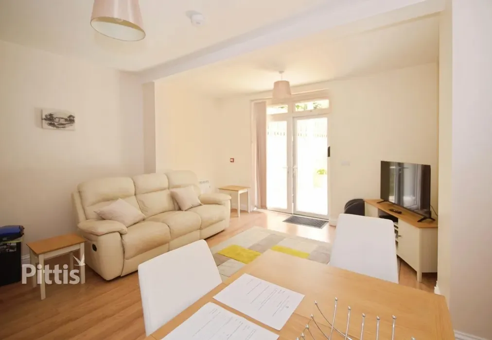  - 2 Crescent Road Shanklin PO37 - Wards of Kent