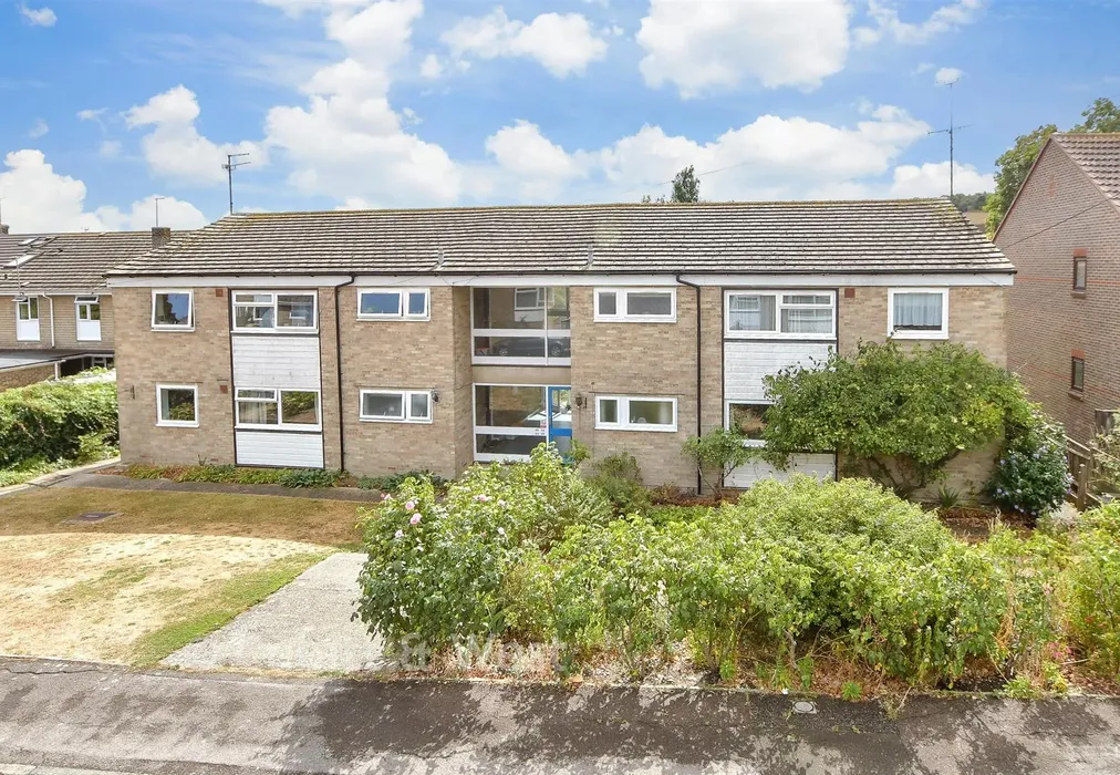 External (Web) - Coombe Crescent, Bury, West Sussex - Wards of Kent