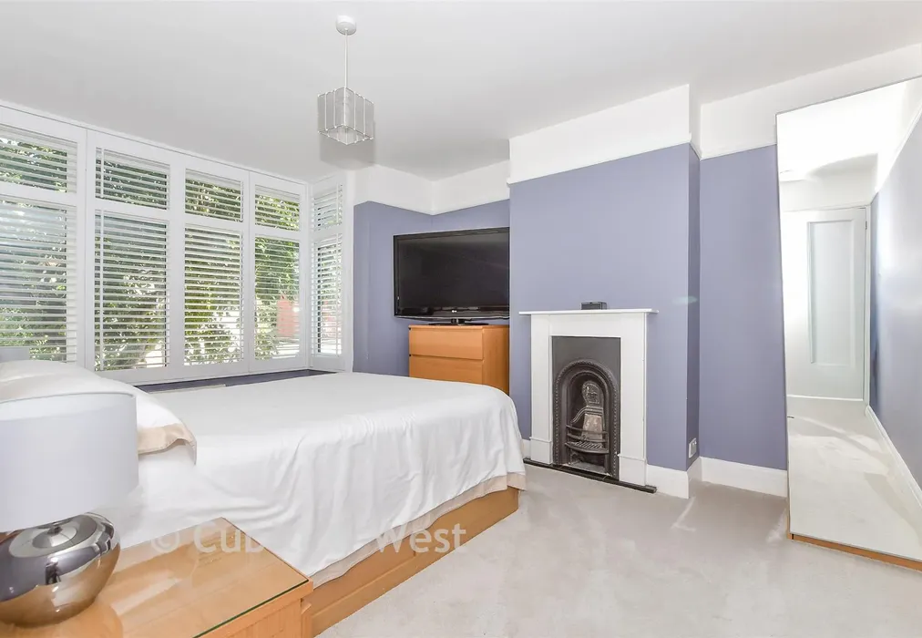 Bedroom 2 - Amberley Road, Hilsea, Hampshire - Wards of Kent