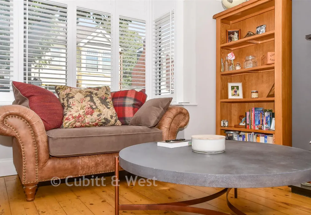 Internal Lifestyle Photograph - Amberley Road, Hilsea, Hampshire - Wards of Kent