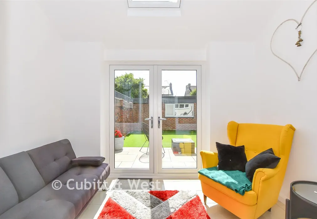Family Area - Amberley Road, Hilsea, Hampshire - Wards of Kent