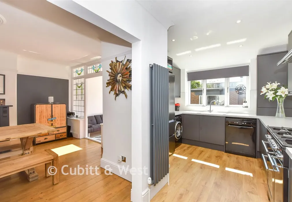 Kitchen - Amberley Road, Hilsea, Hampshire - Wards of Kent