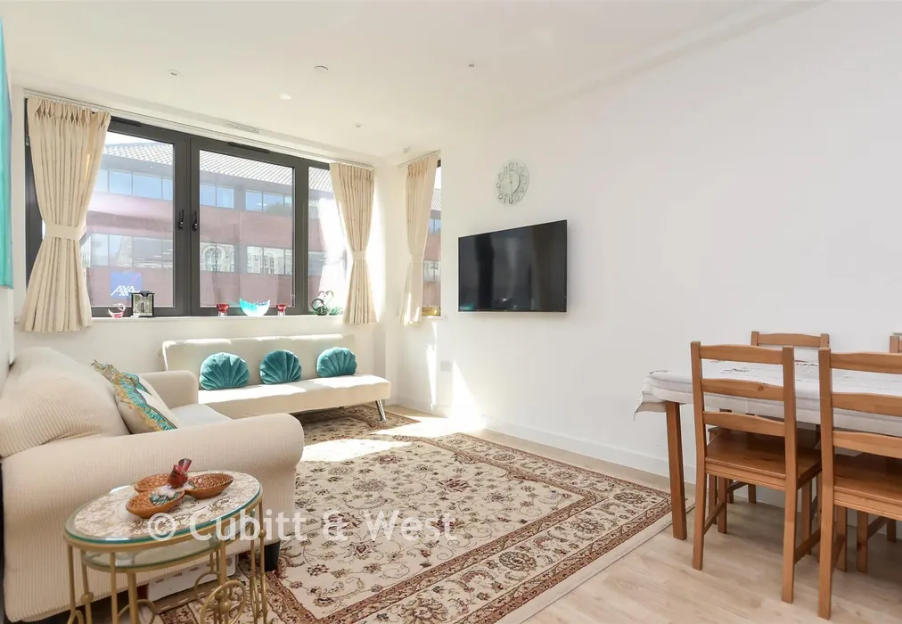 Lounge Kitchen/Diner - Station Road, Redhill, Surrey - Wards of Kent