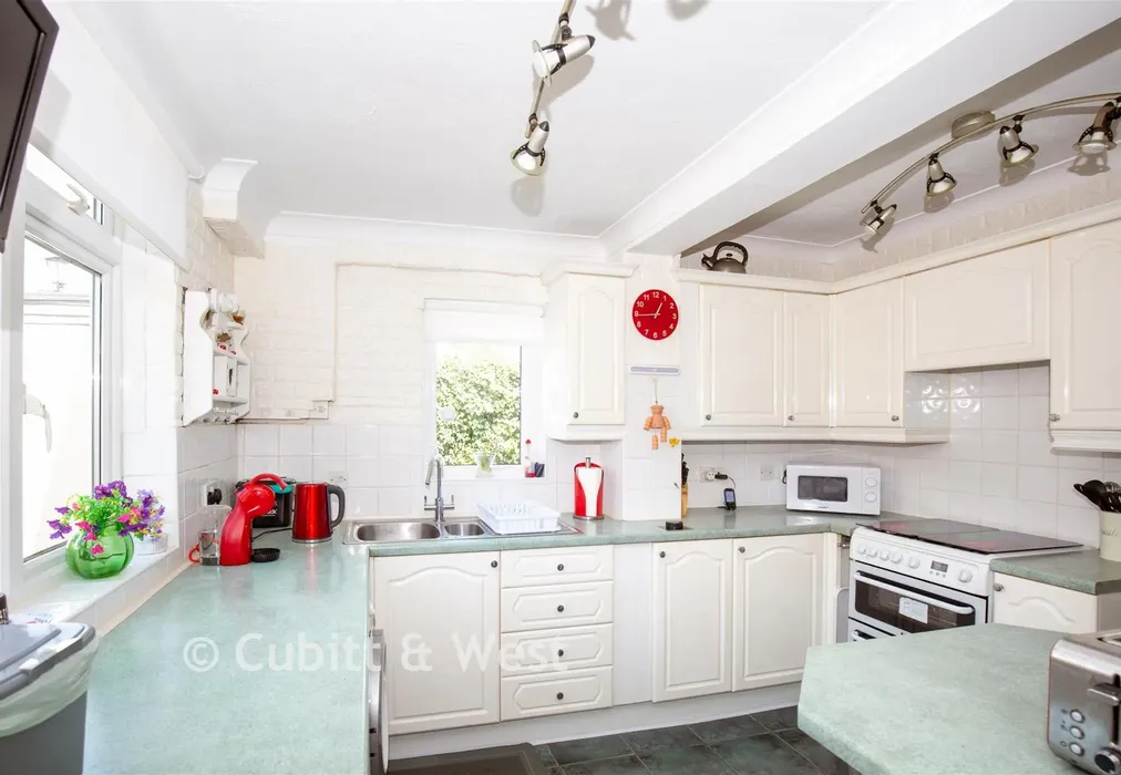 Kitchen - London Road, Ashington, West Sussex - Wards of Kent