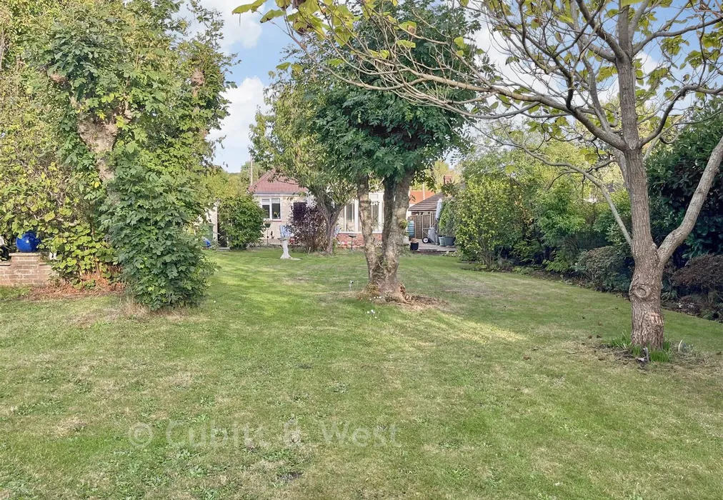 Rear Garden - London Road, Ashington, West Sussex - Wards of Kent