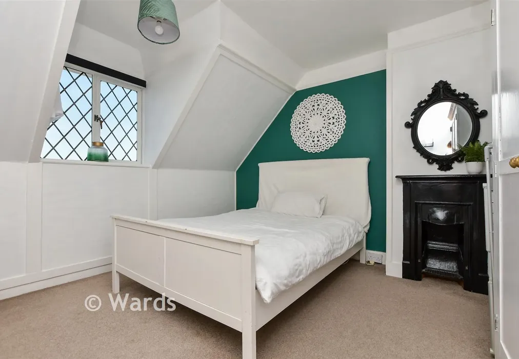 Bedroom 2 - Central Parade, Herne Bay, Kent - Wards of Kent