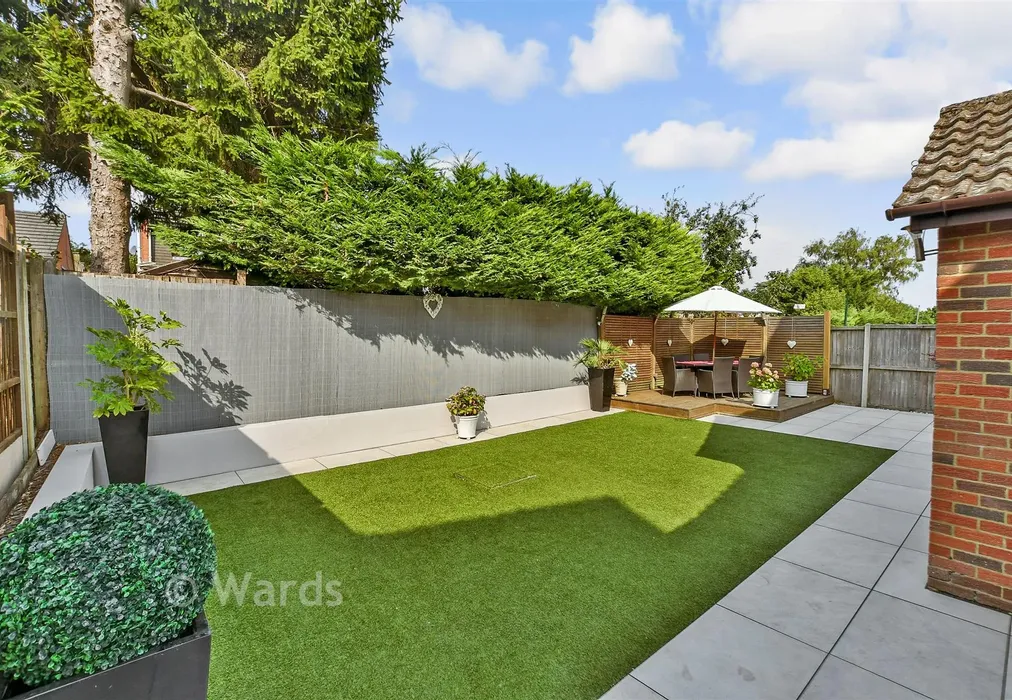 Rear Garden - Little John Avenue, Walderslade, Chatham, Kent - Wards of Kent