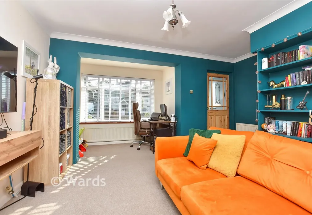 Lounge - Woodstock Road, Strood, Rochester, Kent - Wards of Kent