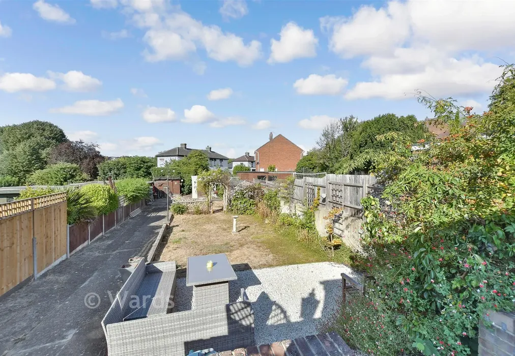 Rear Garden - Woodstock Road, Strood, Rochester, Kent - Wards of Kent