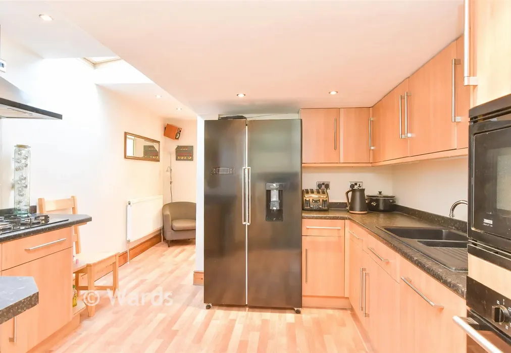 Kitchen - Trafalgar Street, Gillingham, Kent - Wards of Kent