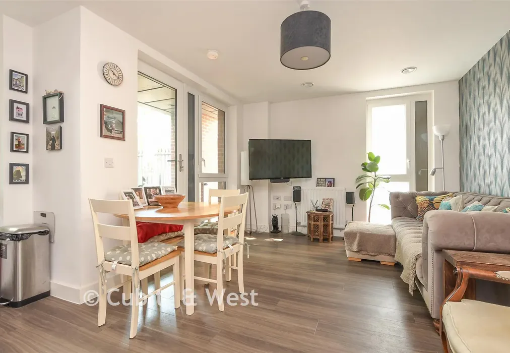 Kitchen Lounge/Diner - Marketfield Way, Redhill, Surrey - Wards of Kent