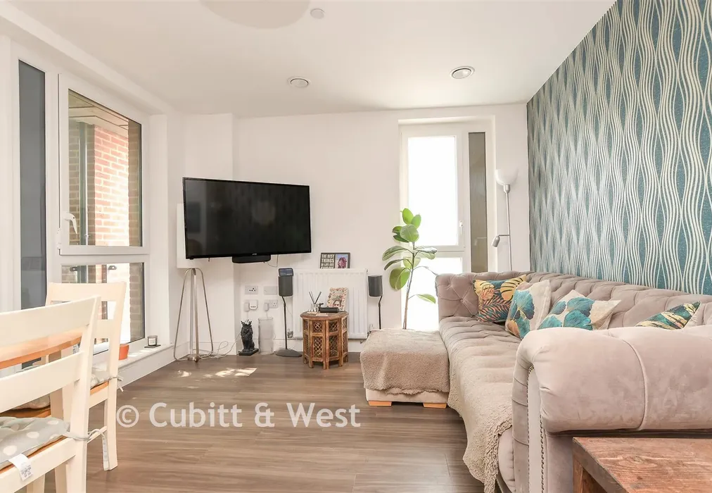 Kitchen Lounge/Diner - Marketfield Way, Redhill, Surrey - Wards of Kent
