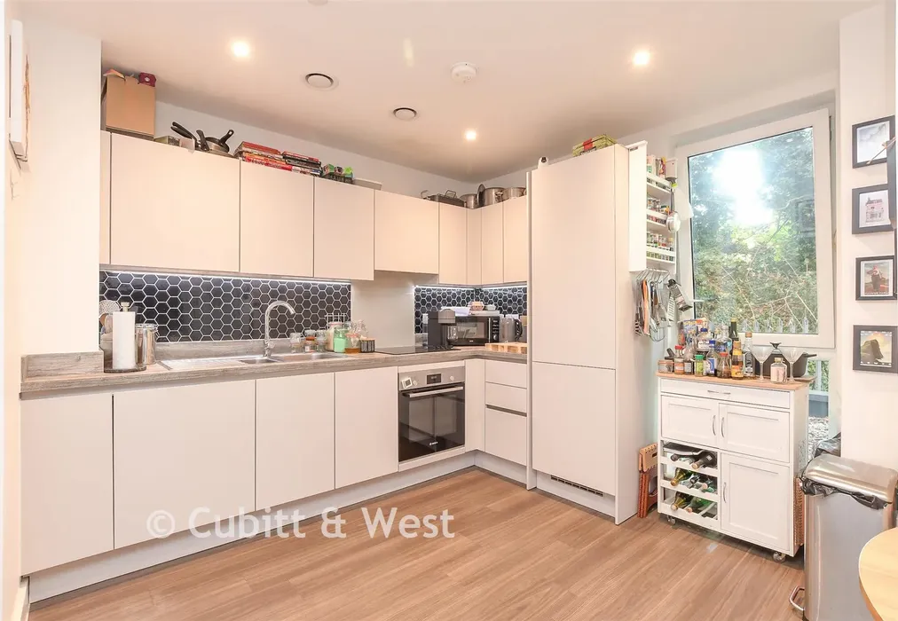 Kitchen Lounge/Diner - Marketfield Way, Redhill, Surrey - Wards of Kent