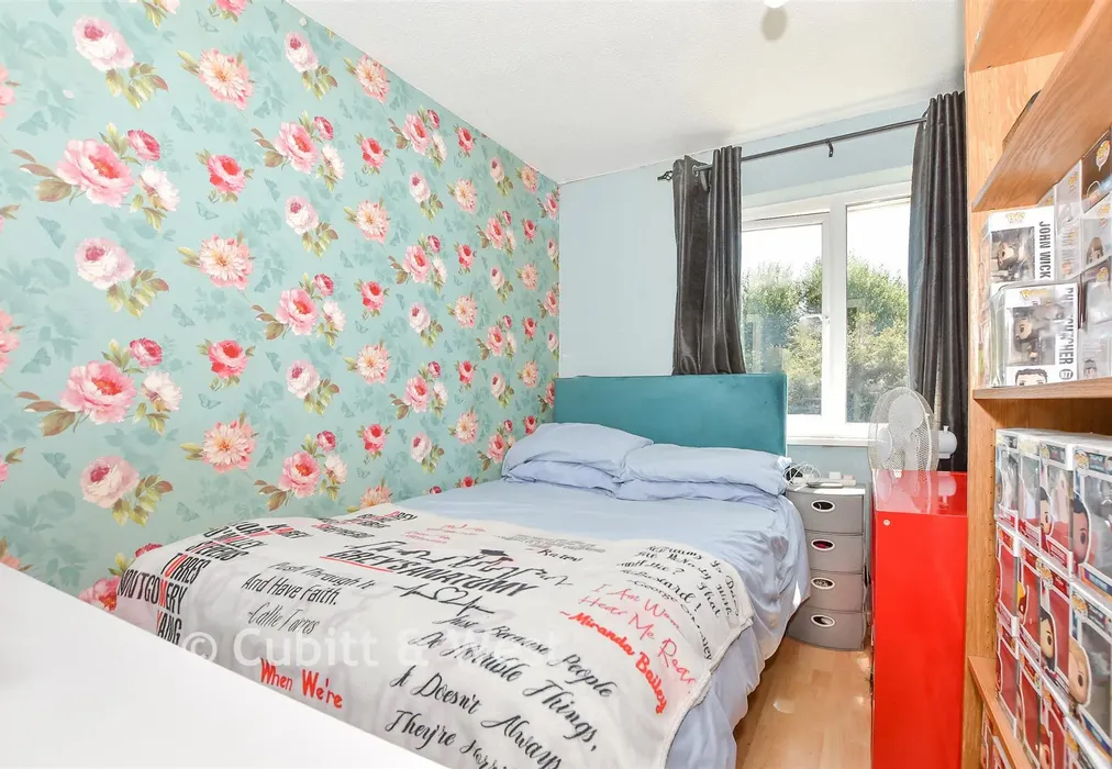 Bedroom 2 - Pixton Way, Forestdale, Croydon, Surrey - Wards of Kent