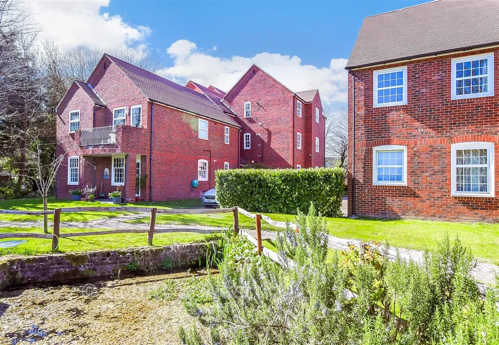 Front brochure - Brockhampton Road, Havant, Hampshire - Wards of Kent