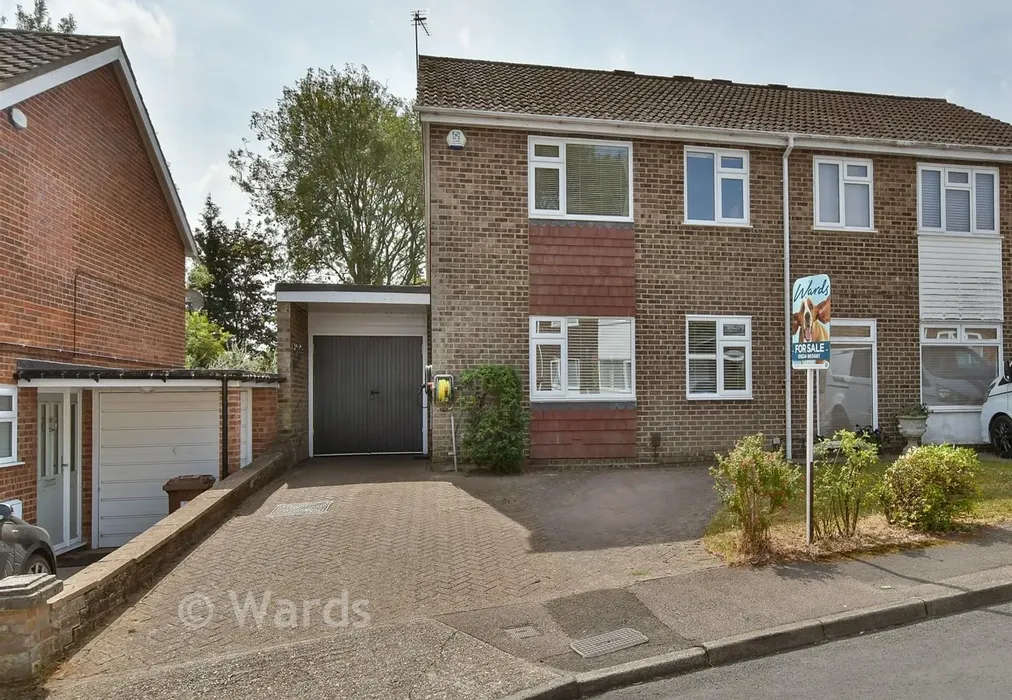 External (Brochure) - Longhurst Drive, Walderslade, Chatham, Kent - Wards of Kent
