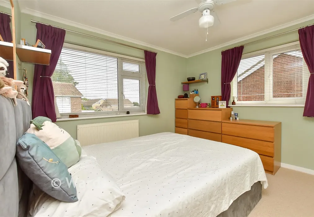 Bedroom 1 - Longhurst Drive, Walderslade, Chatham, Kent - Wards of Kent