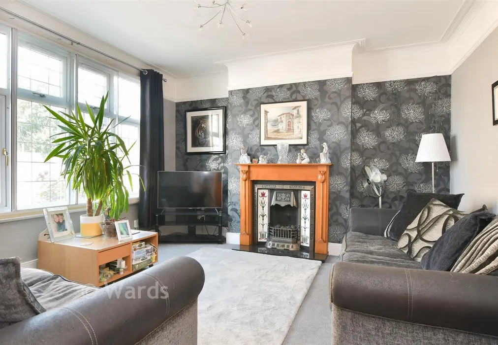 Lounge - London Road, Northfleet, Gravesend, Kent - Wards of Kent