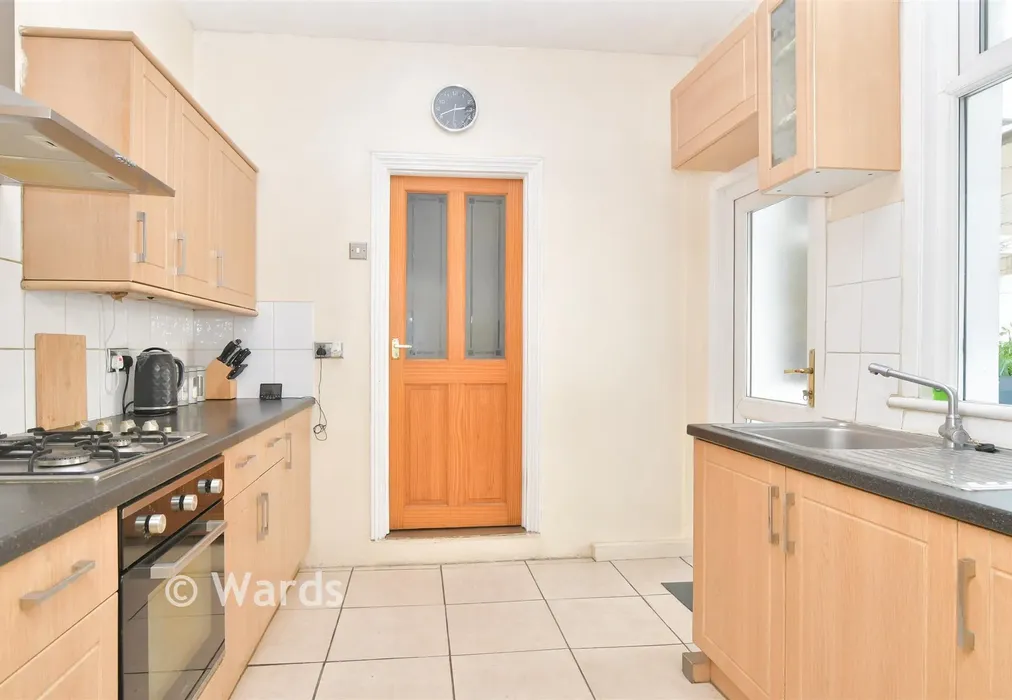 Kitchen - London Road, Northfleet, Gravesend, Kent - Wards of Kent