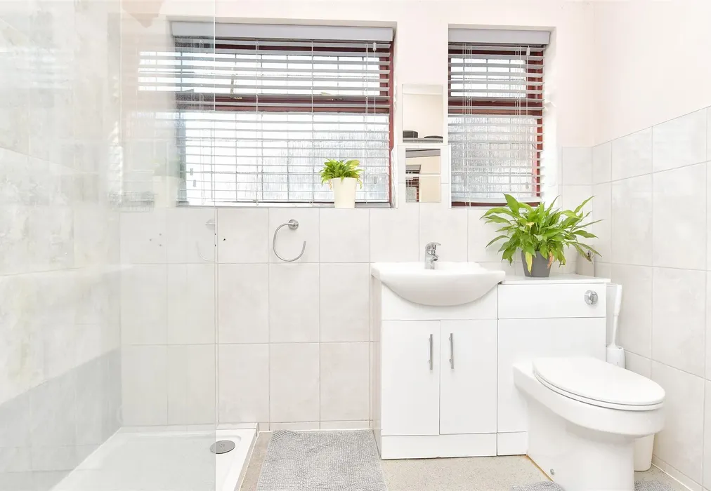 Shower Room - St. Francis Road, Harvel, Meopham, Kent - Wards of Kent