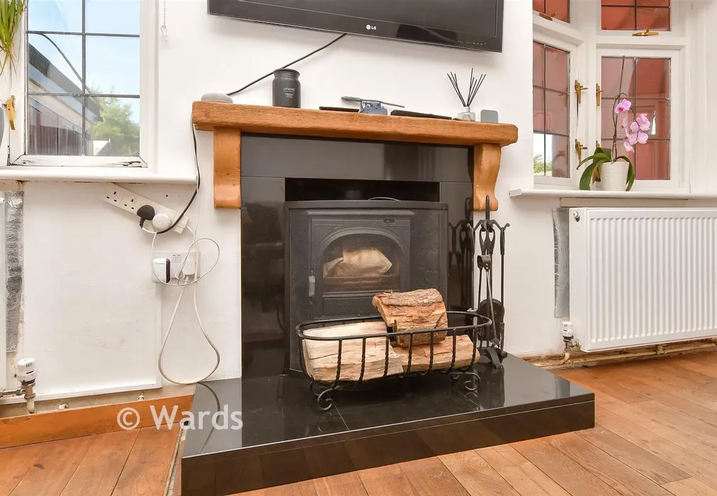 Internal Feature - St. Francis Road, Harvel, Meopham, Kent - Wards of Kent
