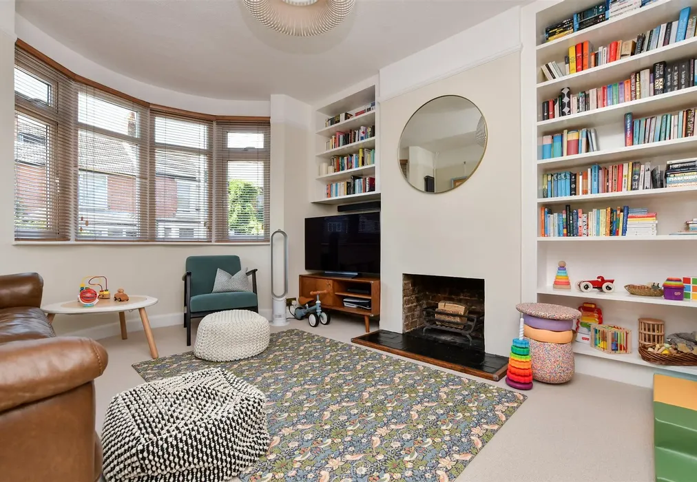 Lounge - Clare Road, Whitstable, Kent - Wards of Kent